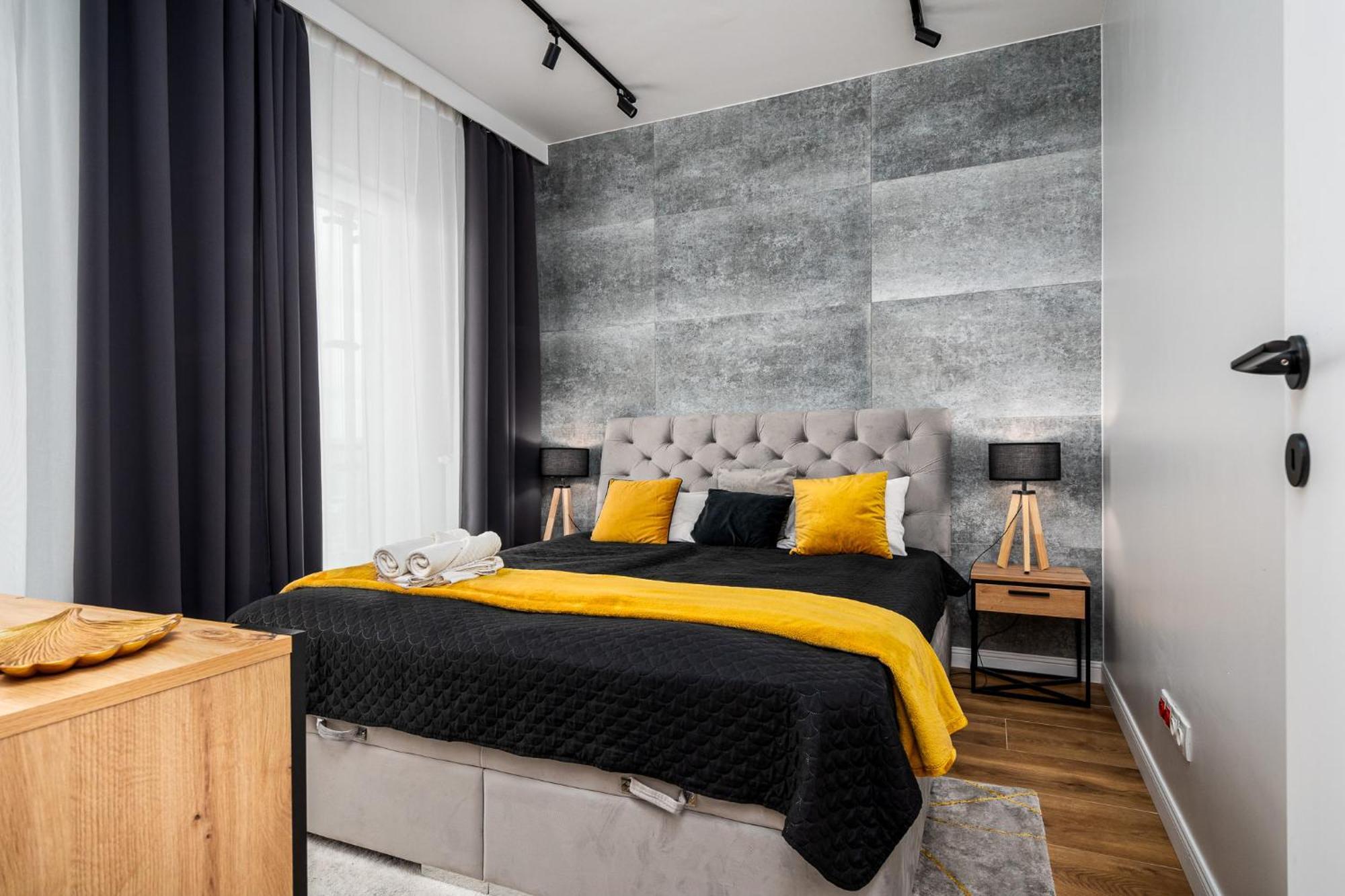 Wola Tower Deluxe Separate Bedroom With Free Garage - By Perfect Apart Varsóvia Exterior foto