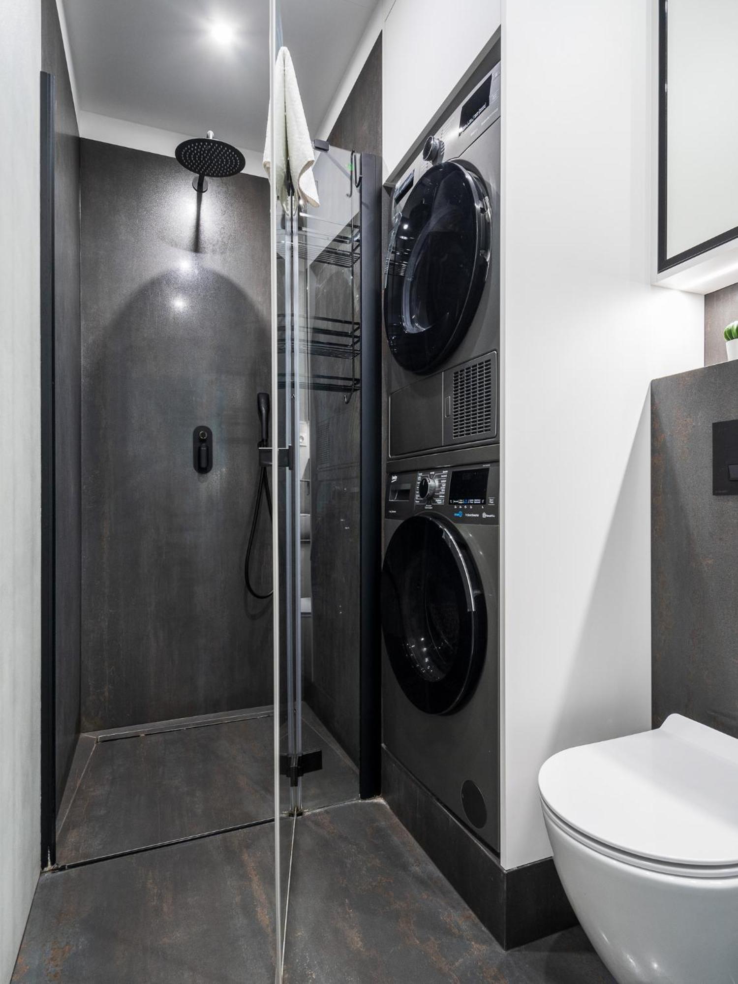 Wola Tower Deluxe Separate Bedroom With Free Garage - By Perfect Apart Varsóvia Exterior foto