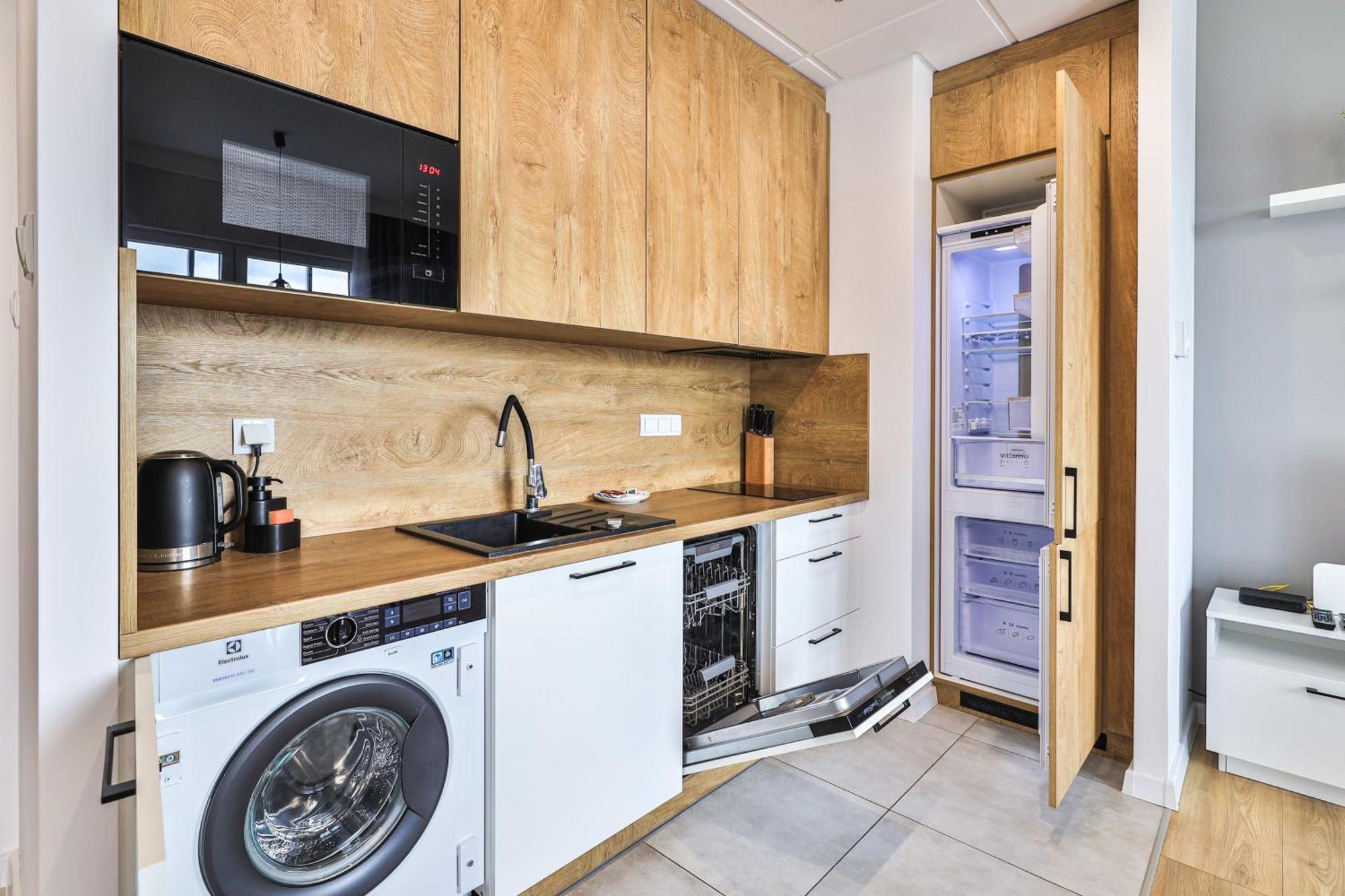 Wola Tower Deluxe Separate Bedroom With Free Garage - By Perfect Apart Varsóvia Exterior foto
